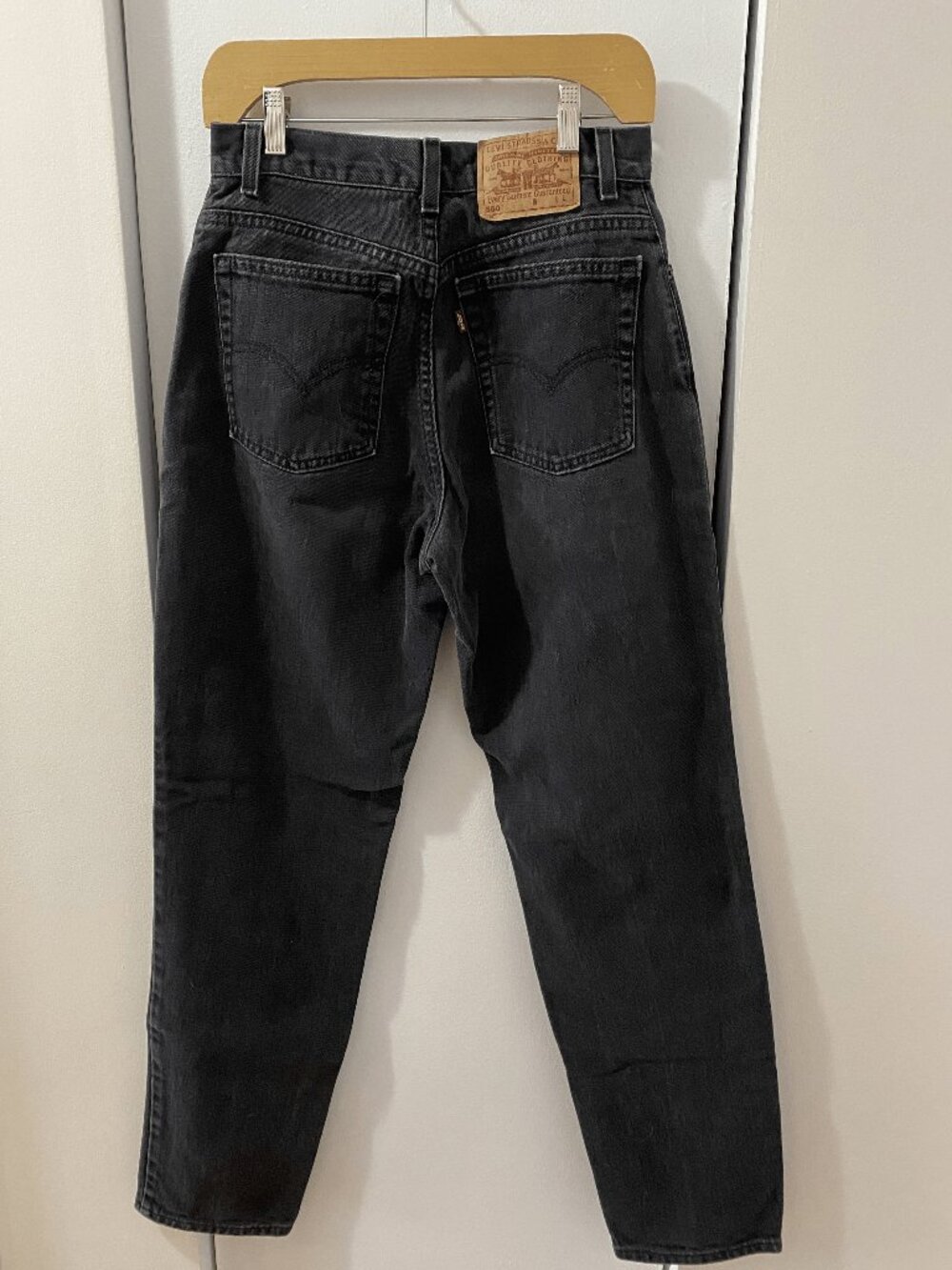 Levi's 550 Relaxed fit Tapered leg